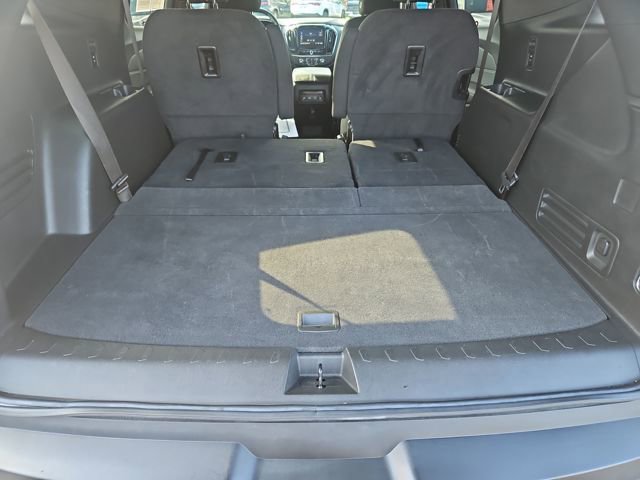 Used 2023 Chevrolet Traverse LT image 23