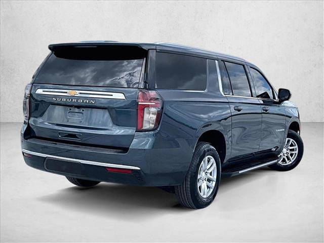 Used 2021 Chevrolet Suburban LS image 2