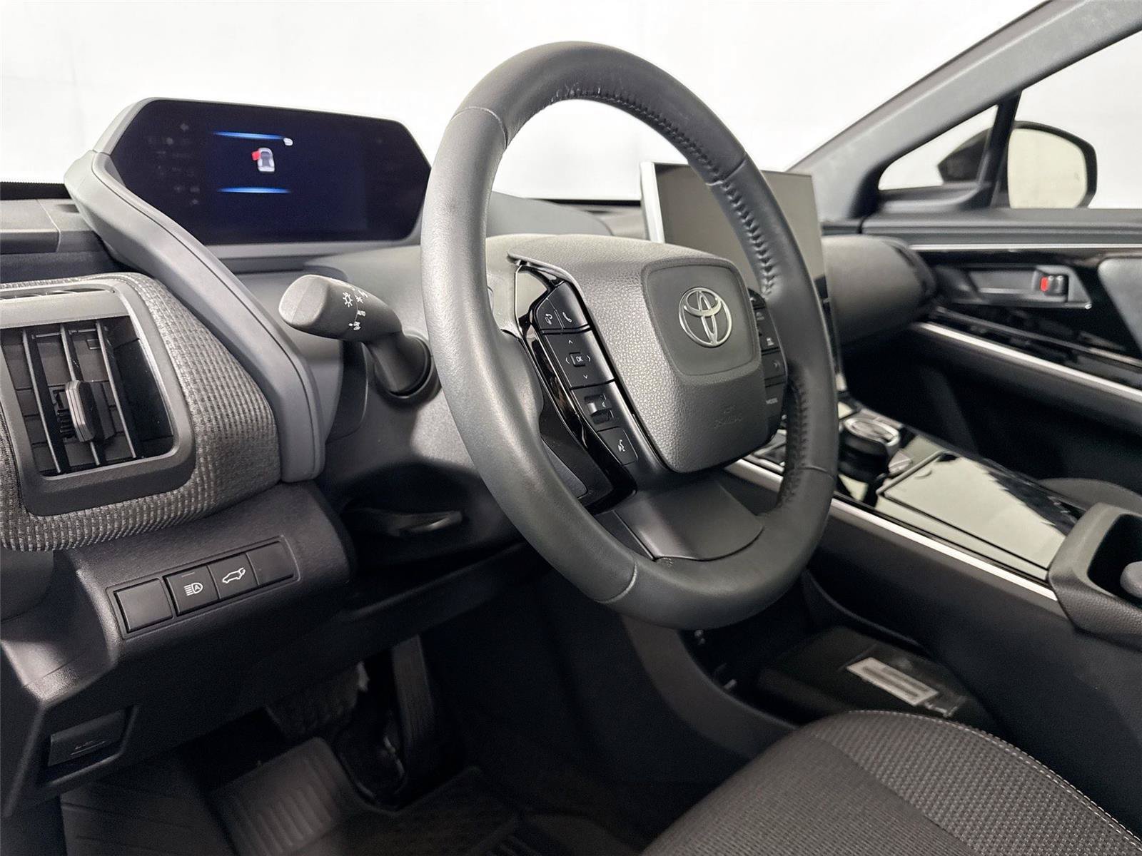 Certified 2024 Toyota bZ4X AWD w/ Weather Package image 4