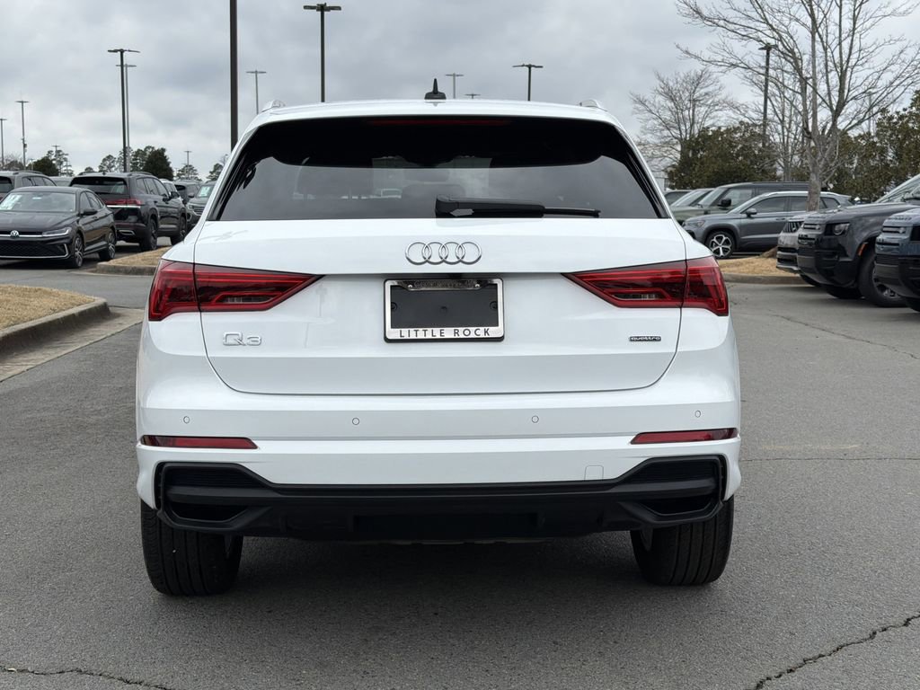 Used 2025 Audi Q3 2.0T Premium image 4