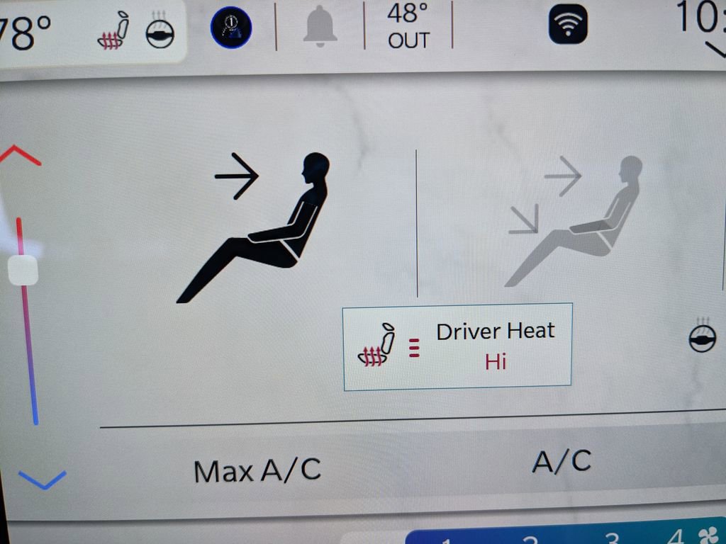 Used 2024 Jeep Wrangler Unlimited Sahara w/ Technology Group image 35