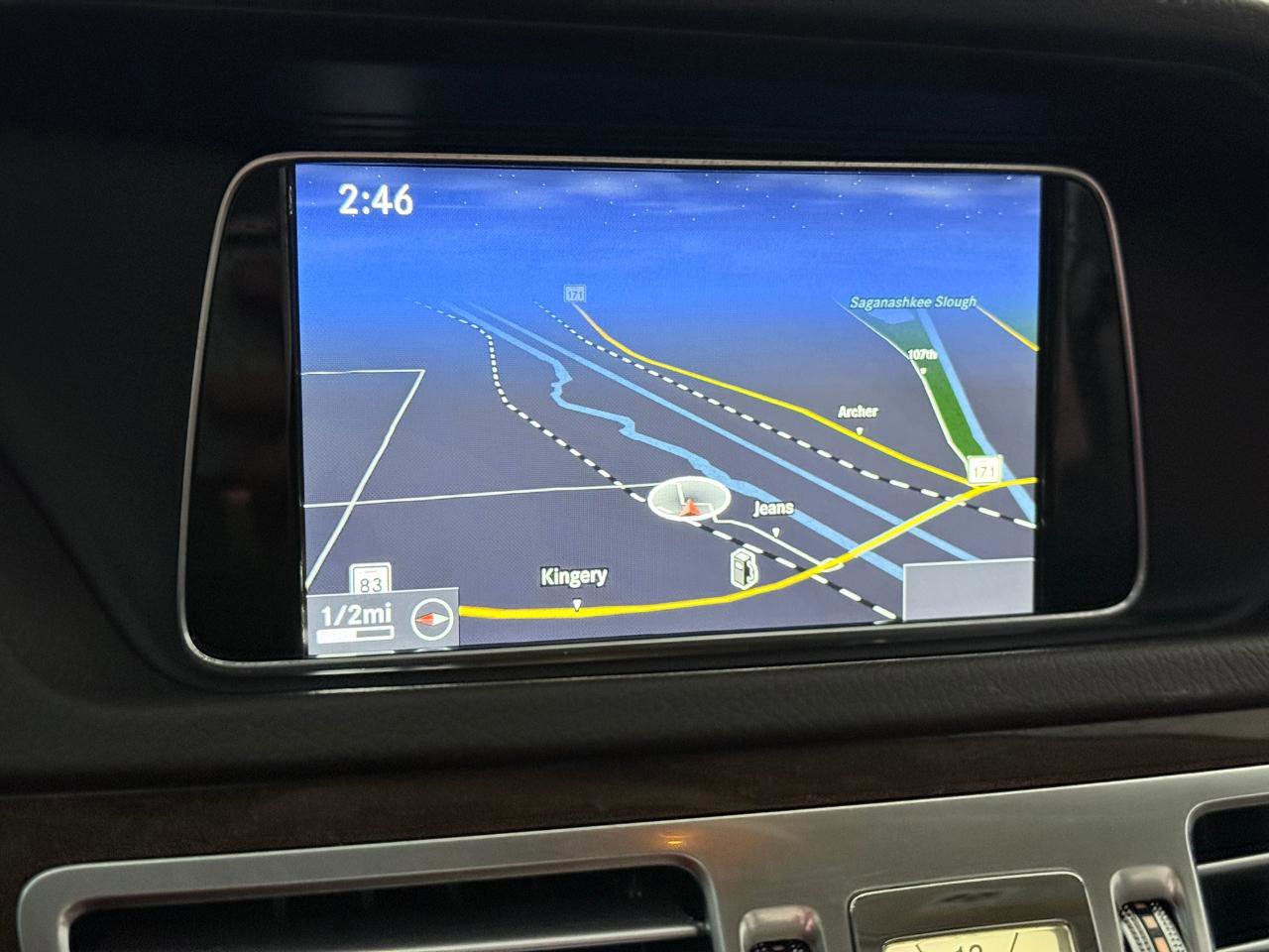 Used 2015 Mercedes-Benz E 350 4MATIC Sedan image 34
