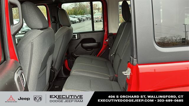 Used 2024 Jeep Wrangler Unlimited w/ Convenience Group AWD/4WD image 21