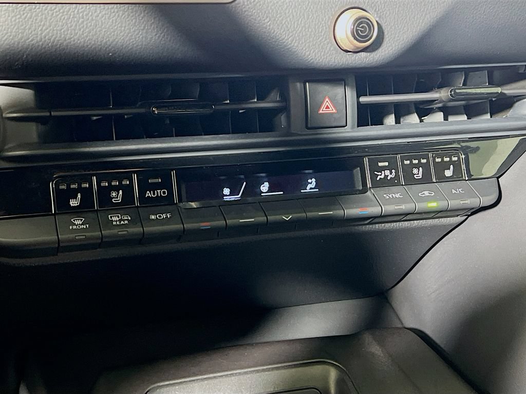 Certified 2023 Toyota Crown Platinum AWD/4WD image 14