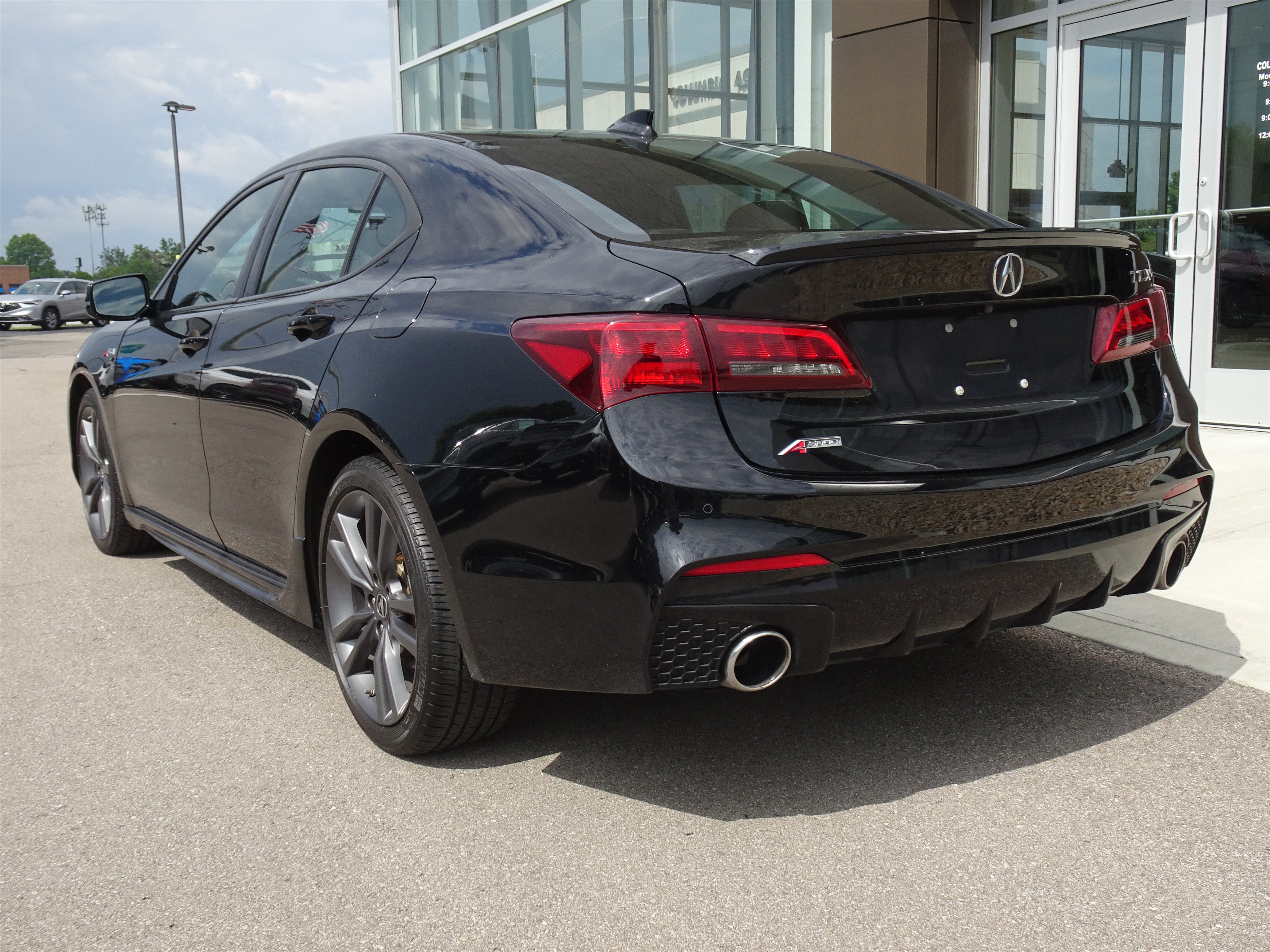 Used 2019 Acura TLX w/ Technology & A-SPEC Package FWD image 3