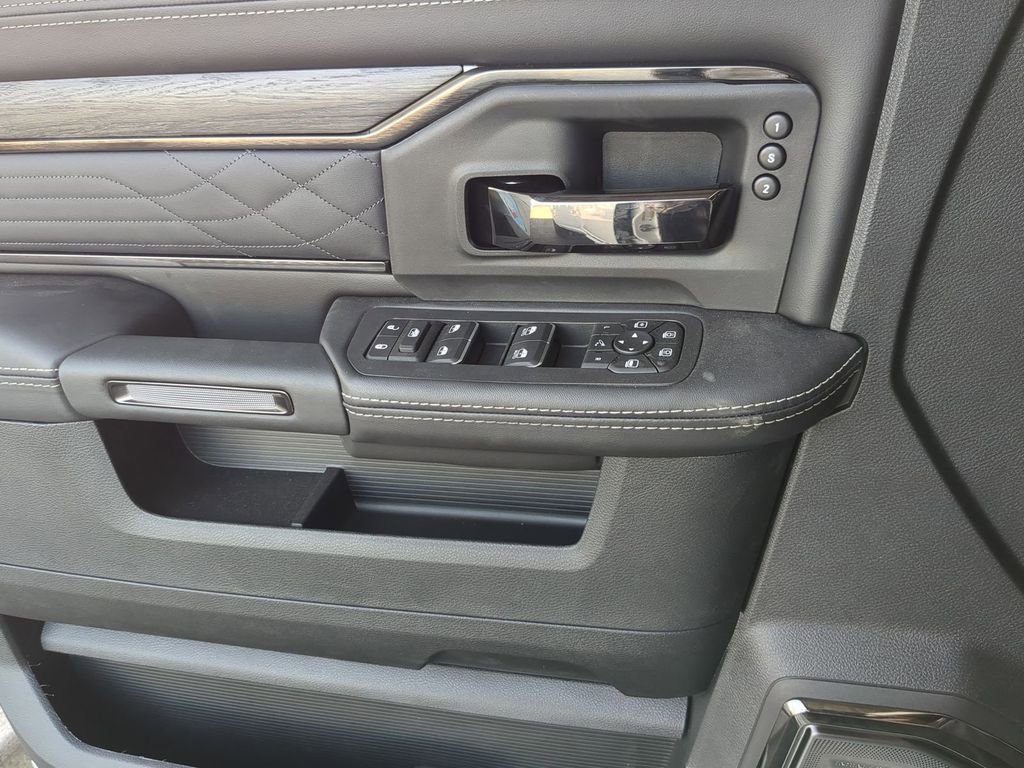 New 2026 RAM 3500 Limited AWD/4WD image 14