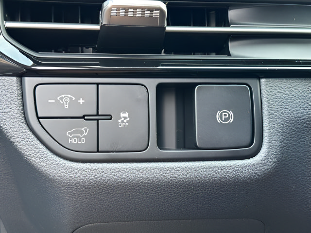 New 2026 Kia Sportage EX FWD image 17
