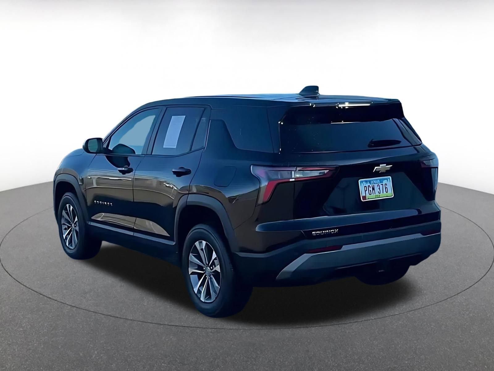 Used 2025 Chevrolet Equinox LT image 11