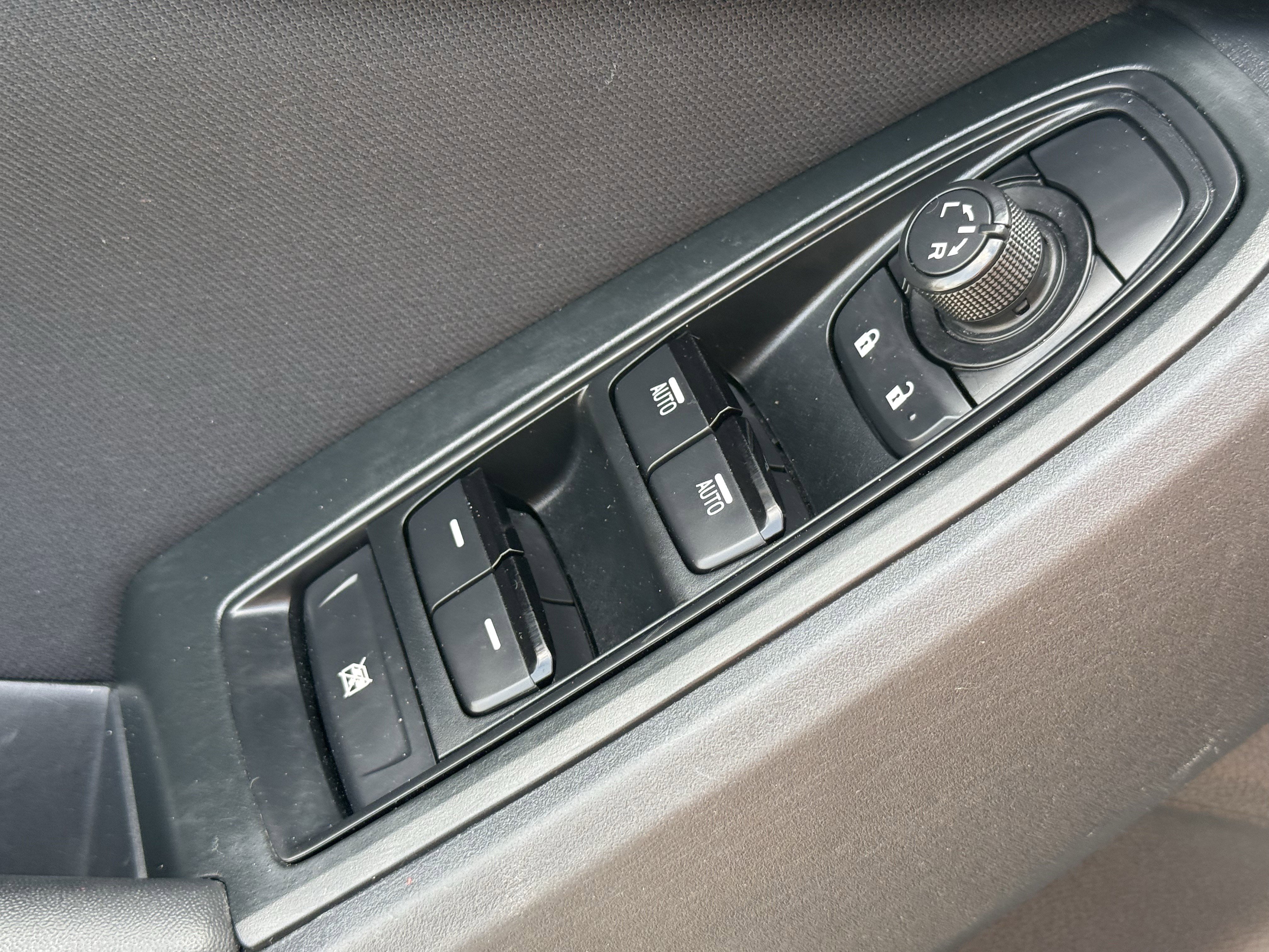 Used 2019 Subaru Crosstrek 2.0i w/ Eyesight System image 26
