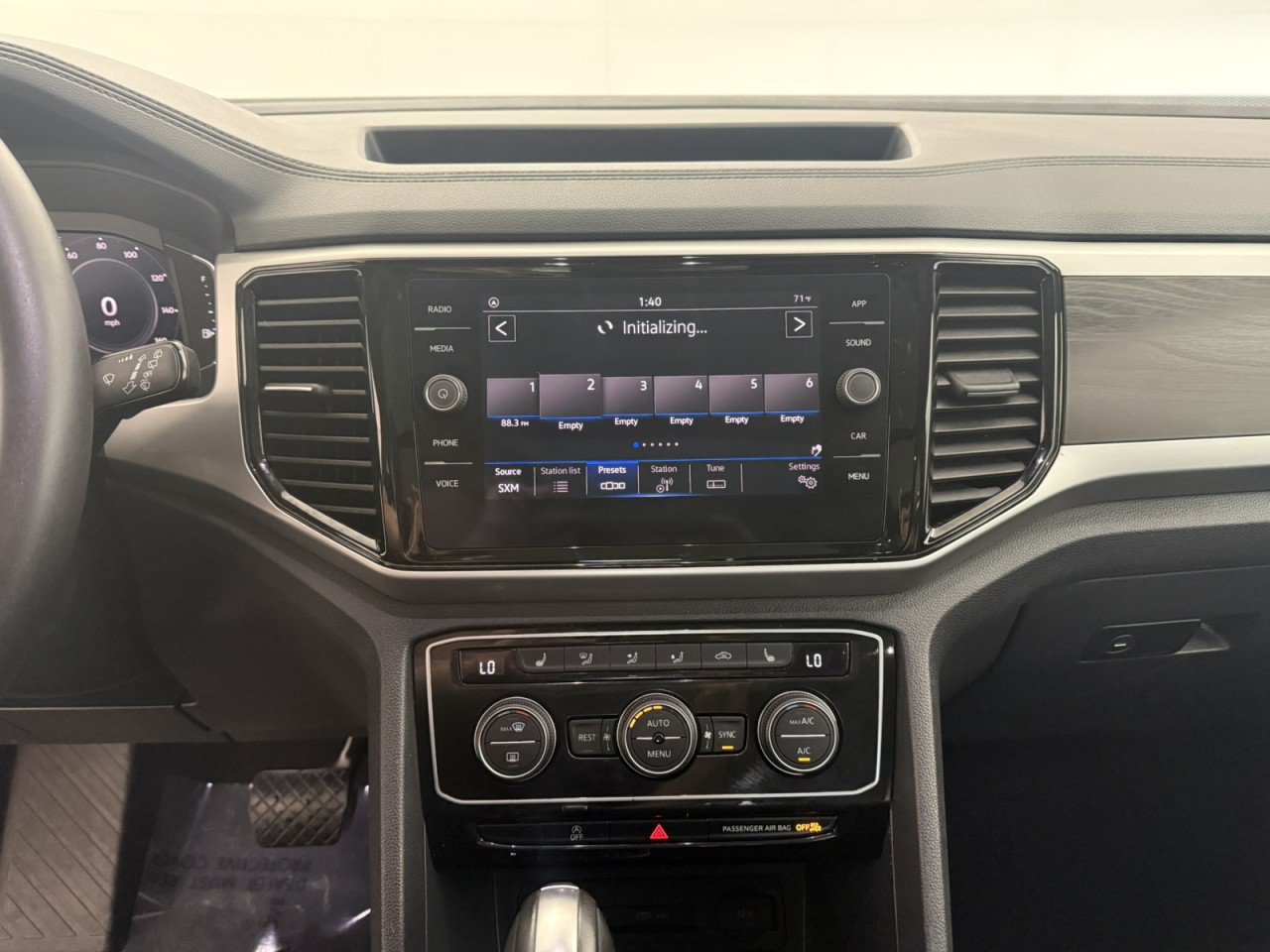 Used 2023 Volkswagen Atlas SE w/ Panoramic Sunroof Package AWD/4WD image 21