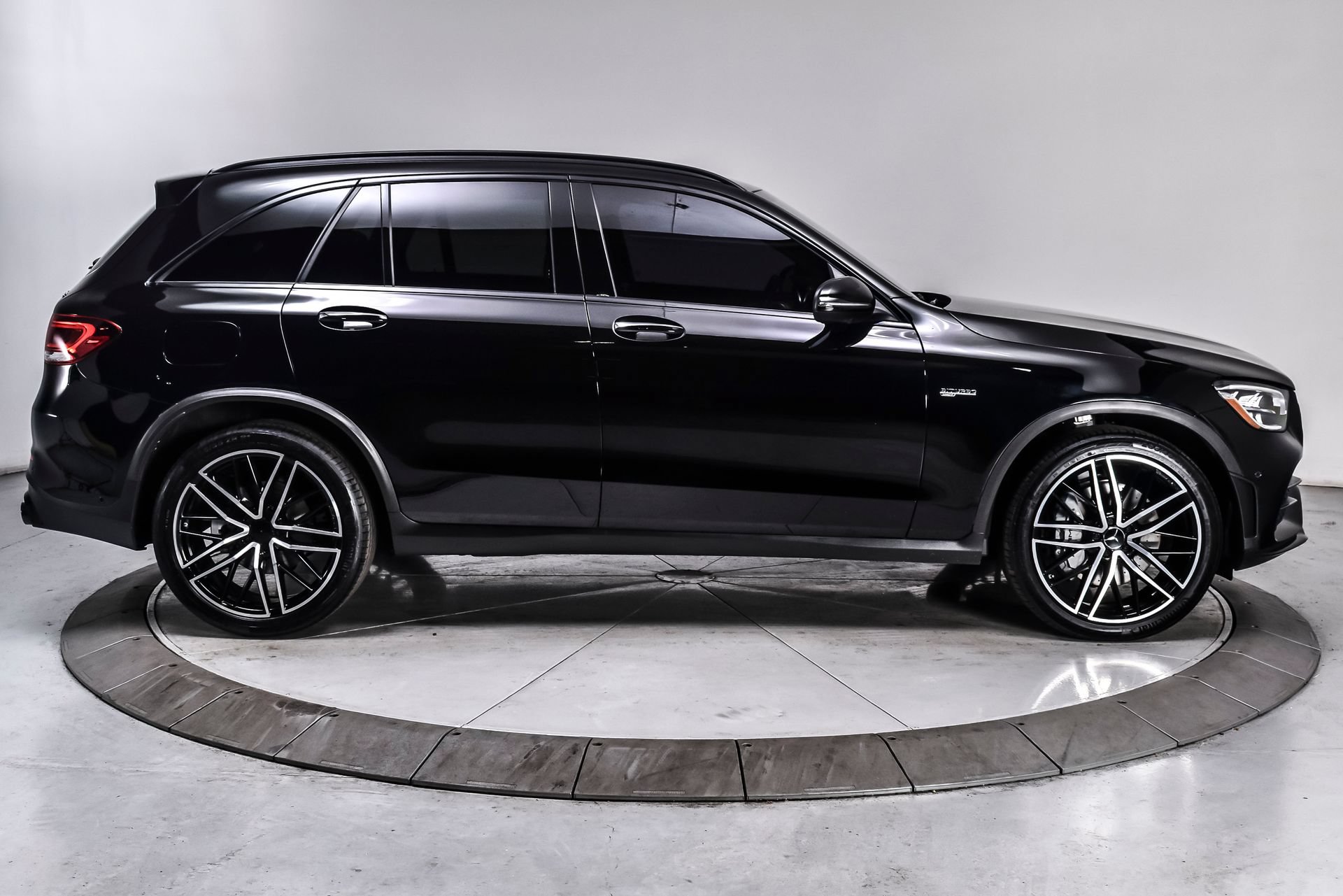 Used 2021 Mercedes-Benz GLC 43 AMG 4MATIC image 7