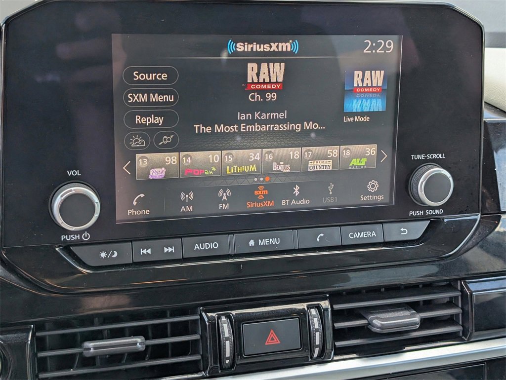 Used 2022 Nissan Pathfinder SV image 23