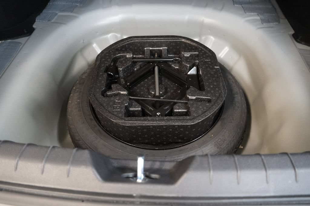 Used 2024 Kia K5 GT-Line AWD/4WD image 11