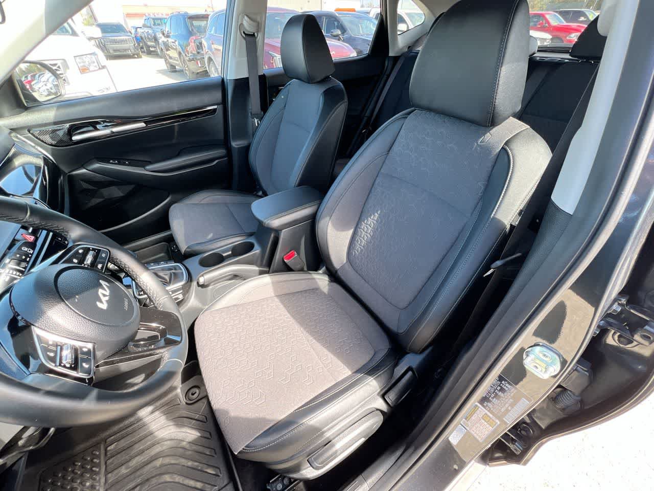 Certified 2025 Kia Seltos S AWD/4WD image 11