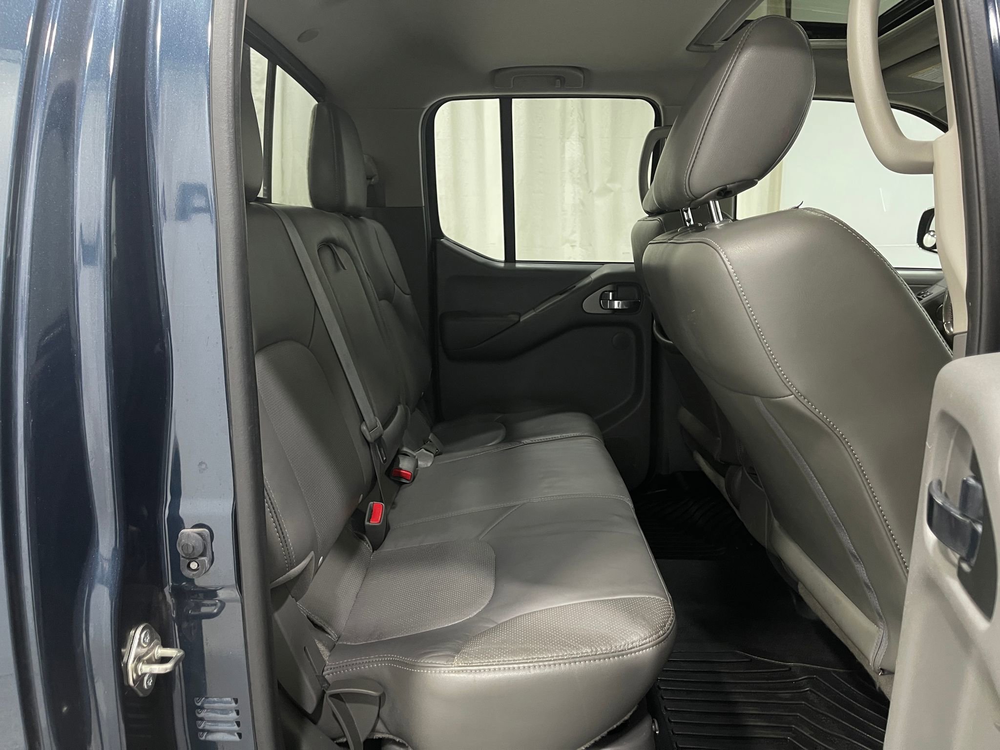 Used 2019 Nissan Frontier SL image 29