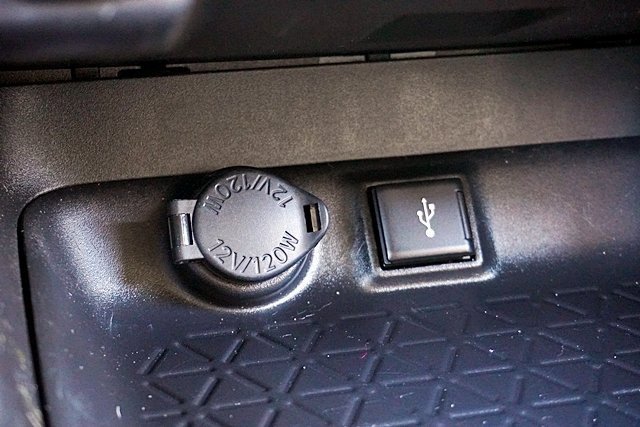 Used 2021 Toyota RAV4 XLE image 28