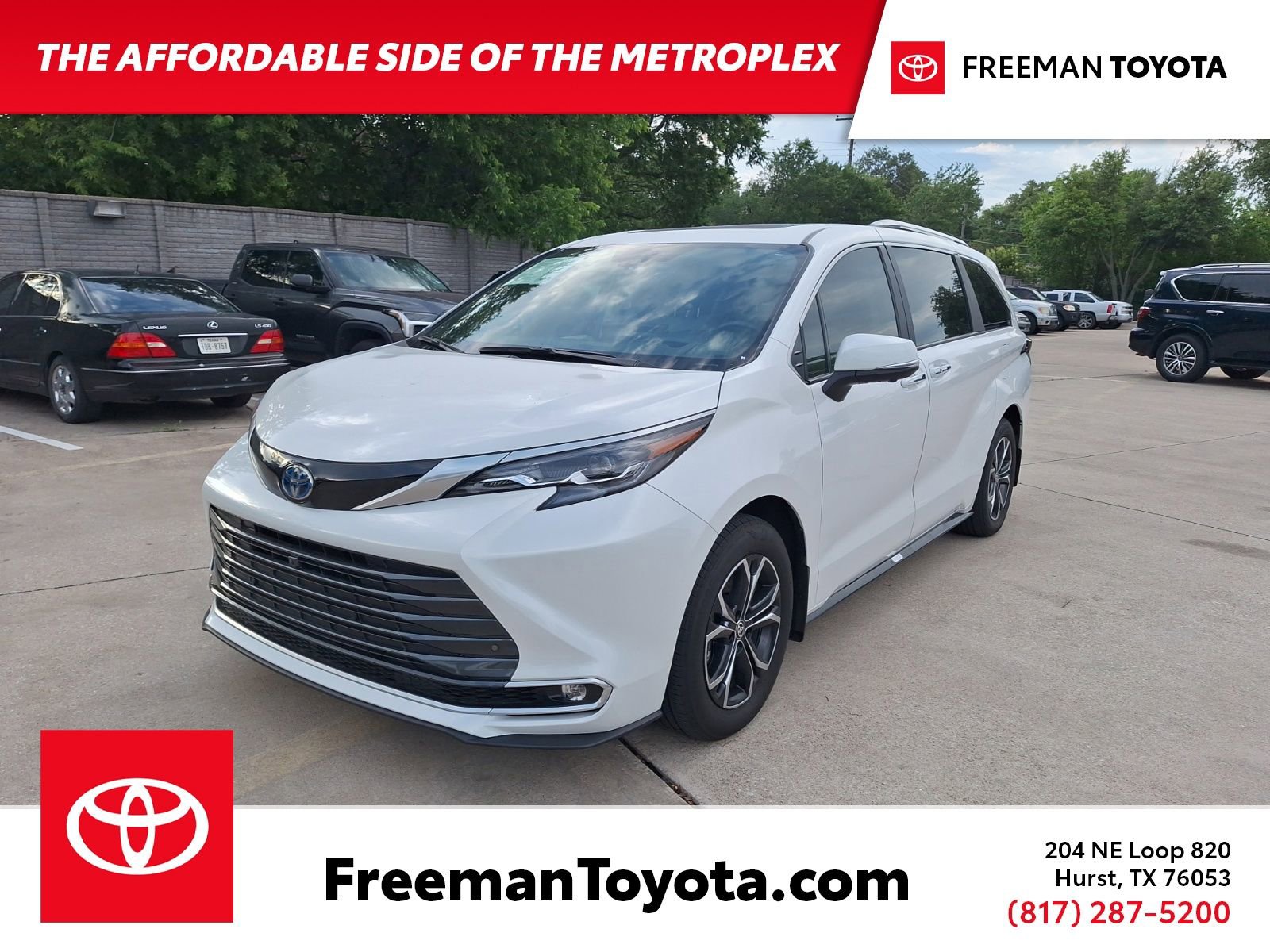 Used 2025 Toyota Sienna Platinum