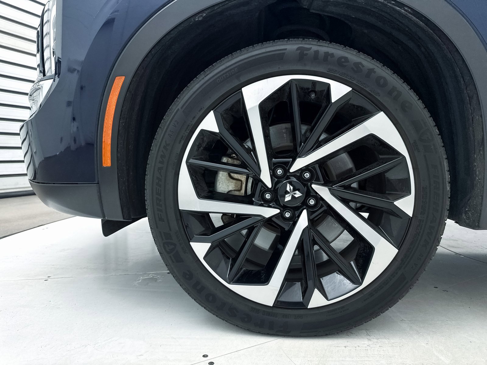 Used 2023 Mitsubishi Outlander SE image 14