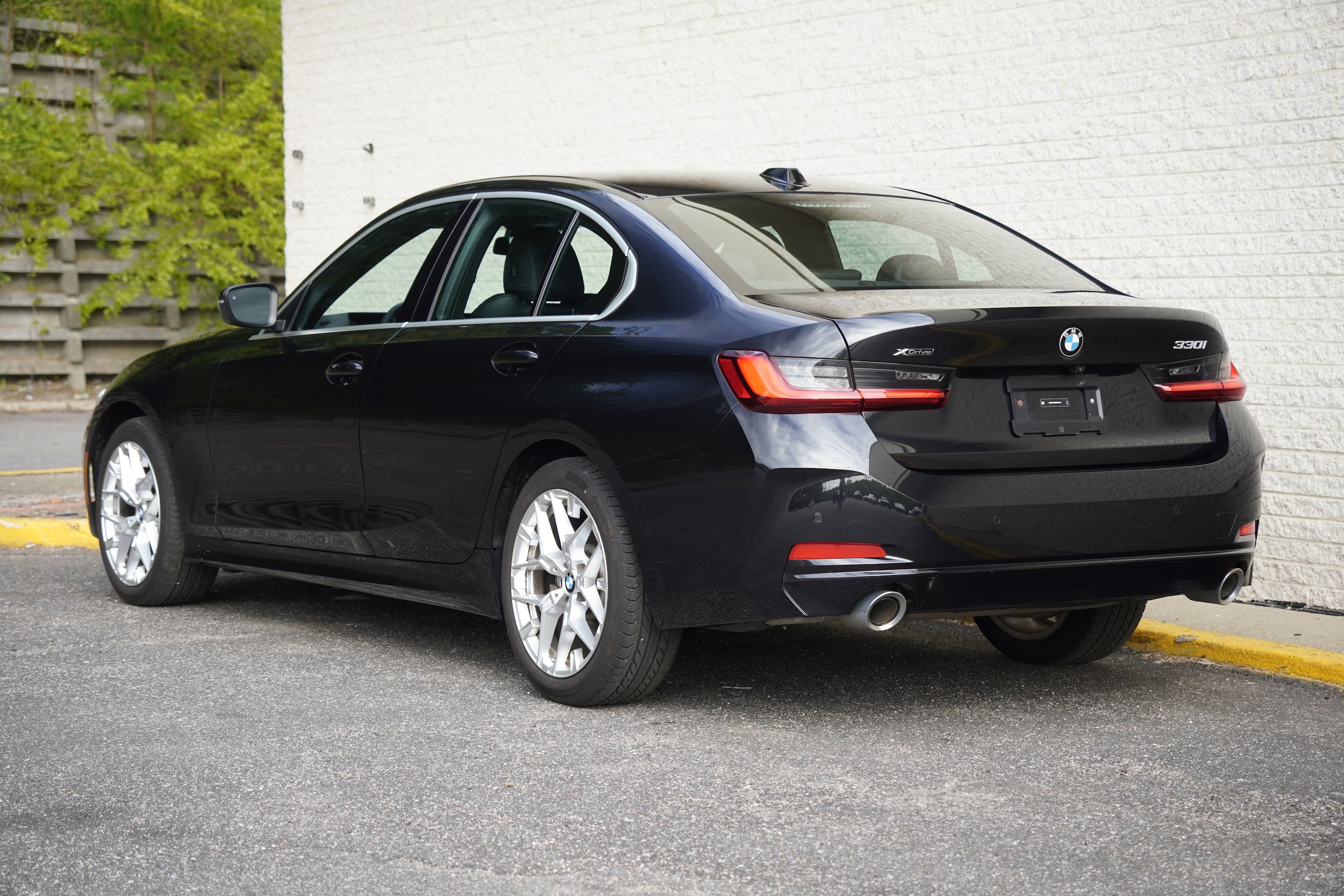 Used 2025 BMW 330i xDrive Sedan AWD/4WD image 5