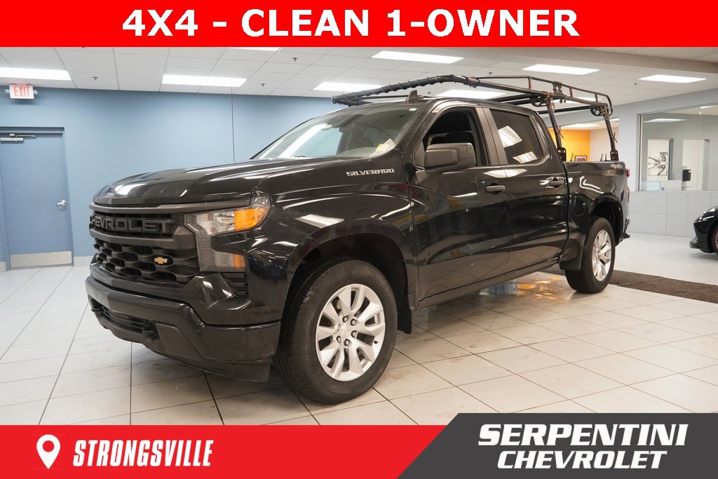 Used 2022 Chevrolet Silverado 1500 Custom image 1