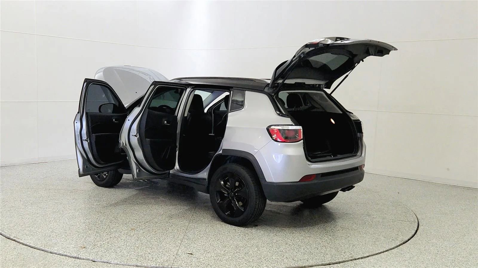 Used 2018 Jeep Compass Latitude AWD/4WD image 11
