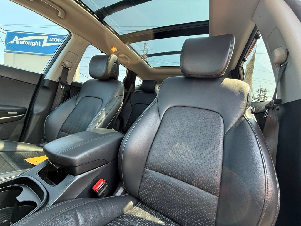 Used 2016 Hyundai Santa Fe Sport 2.0T w/ Option Group 05 AWD/4WD image 12