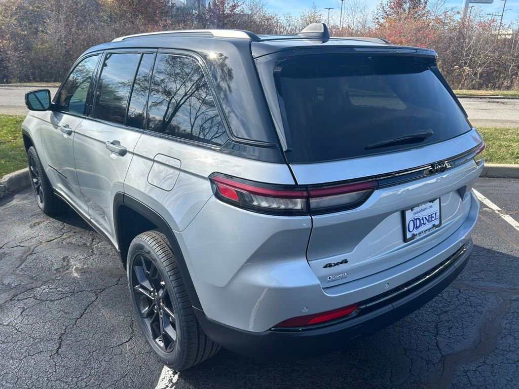 New 2025 Jeep Grand Cherokee Limited image 23