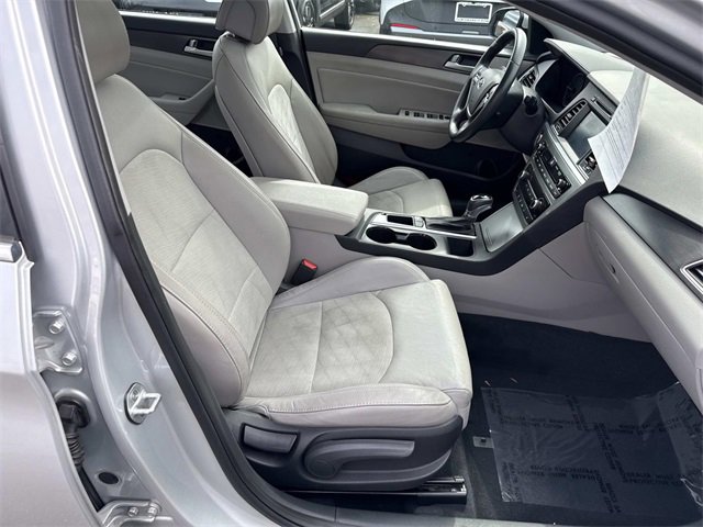 Used 2017 Hyundai Sonata Sport w/ Value Edition Package 02 image 9