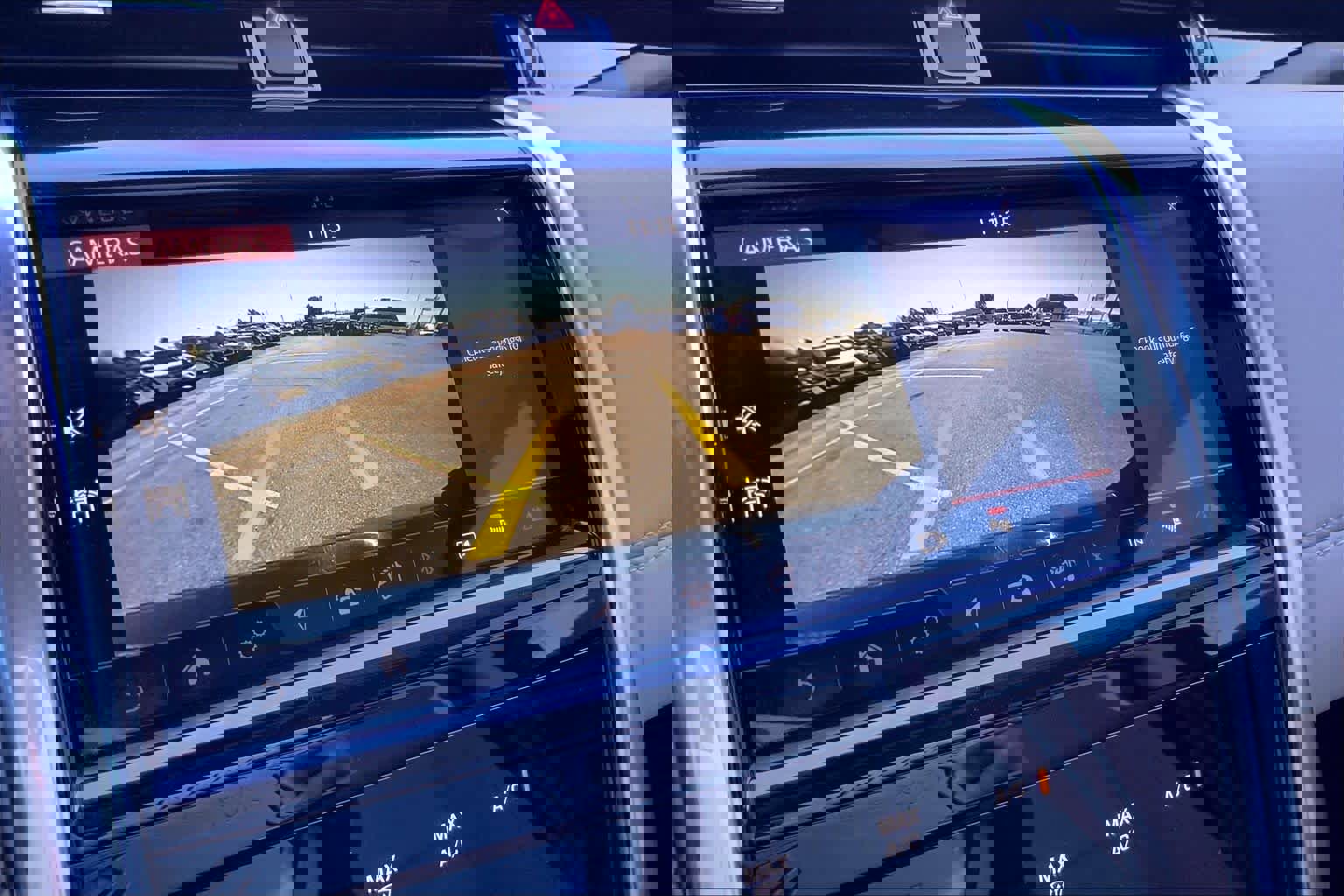 Used 2020 Land Rover Discovery Sport SE image 27