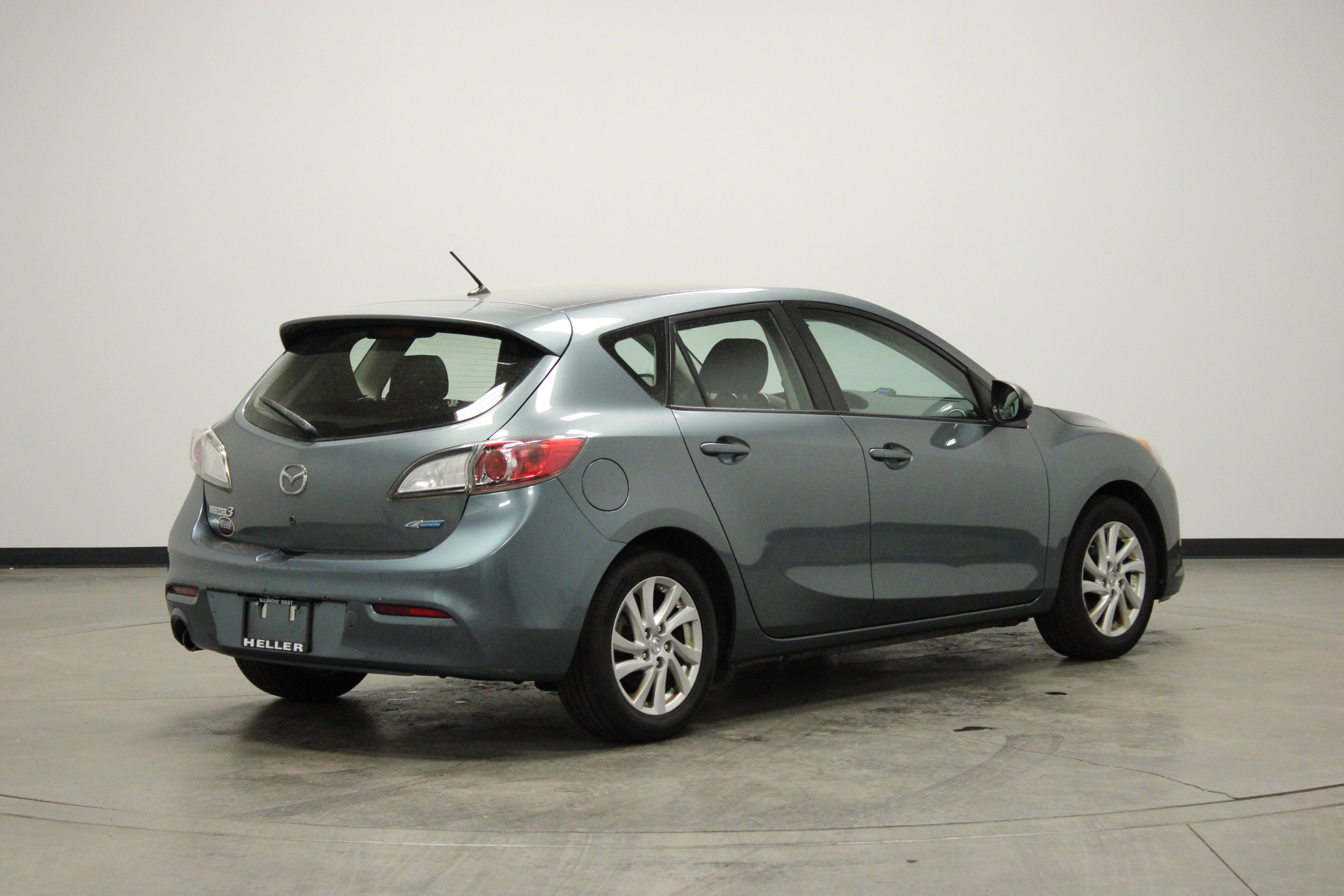Used 2012 MAZDA MAZDA3 i Touring image 8