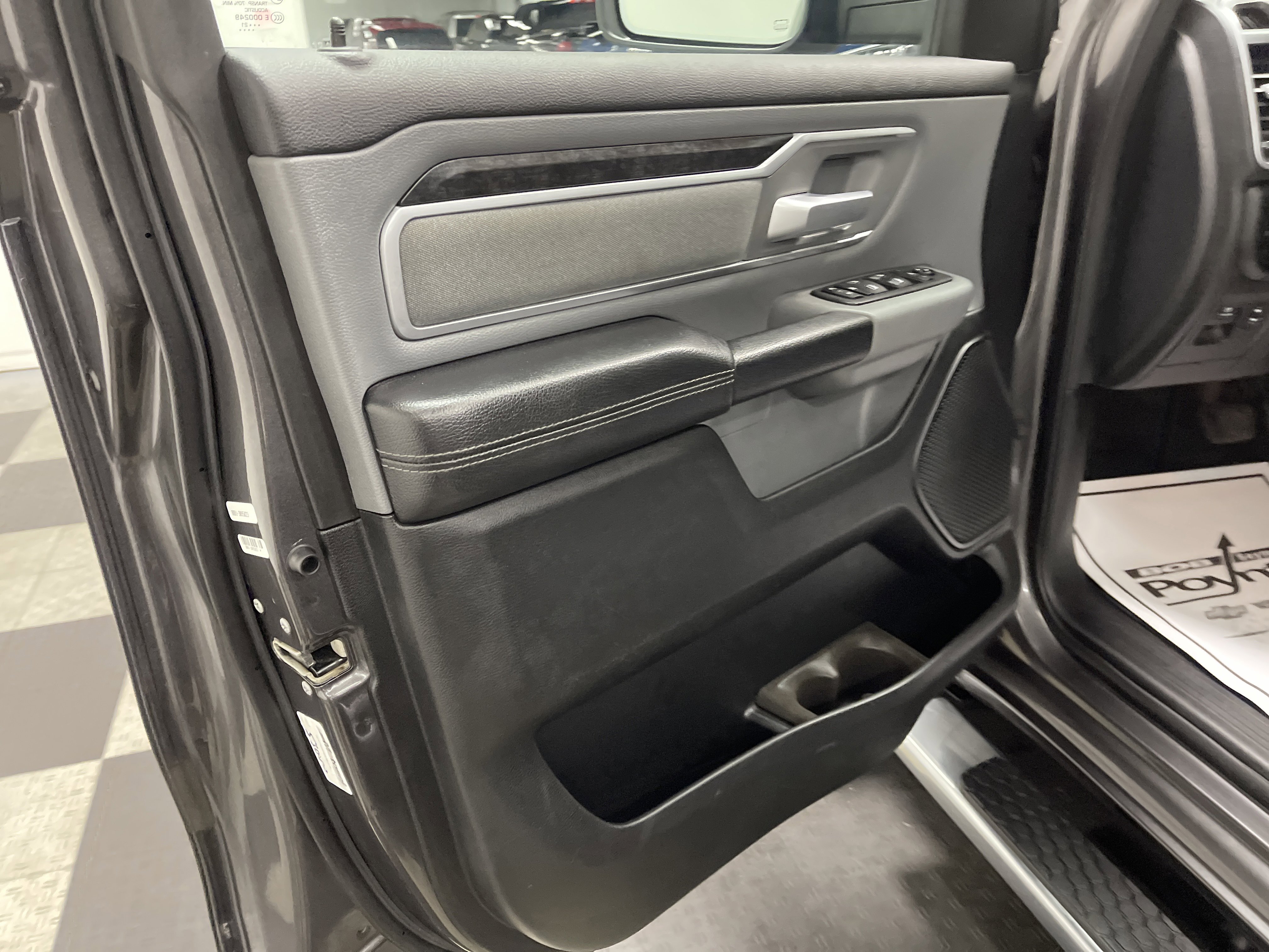 Used 2021 RAM 1500 Big Horn AWD/4WD image 10