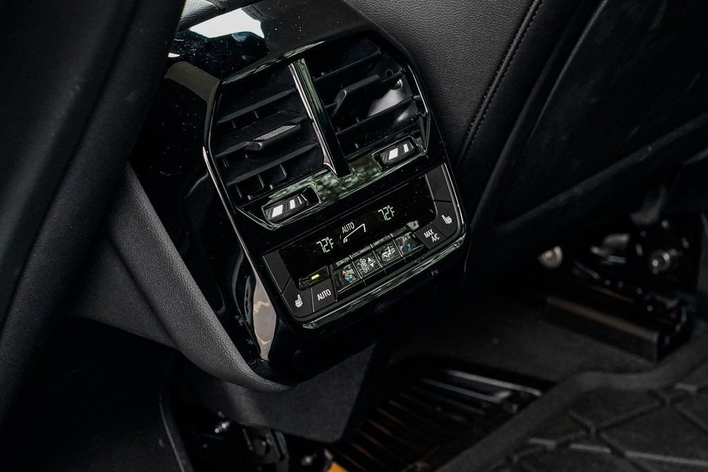 Used 2025 BMW iX xDrive50 image 17