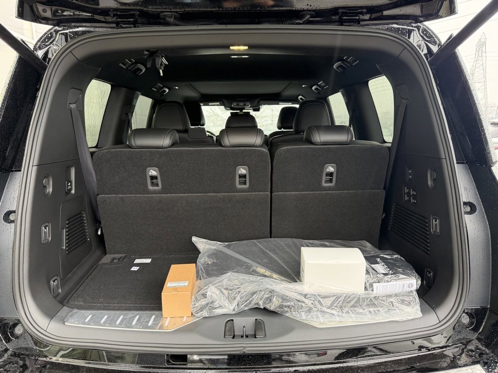 New 2026 Nissan Armada PRO-4X image 10