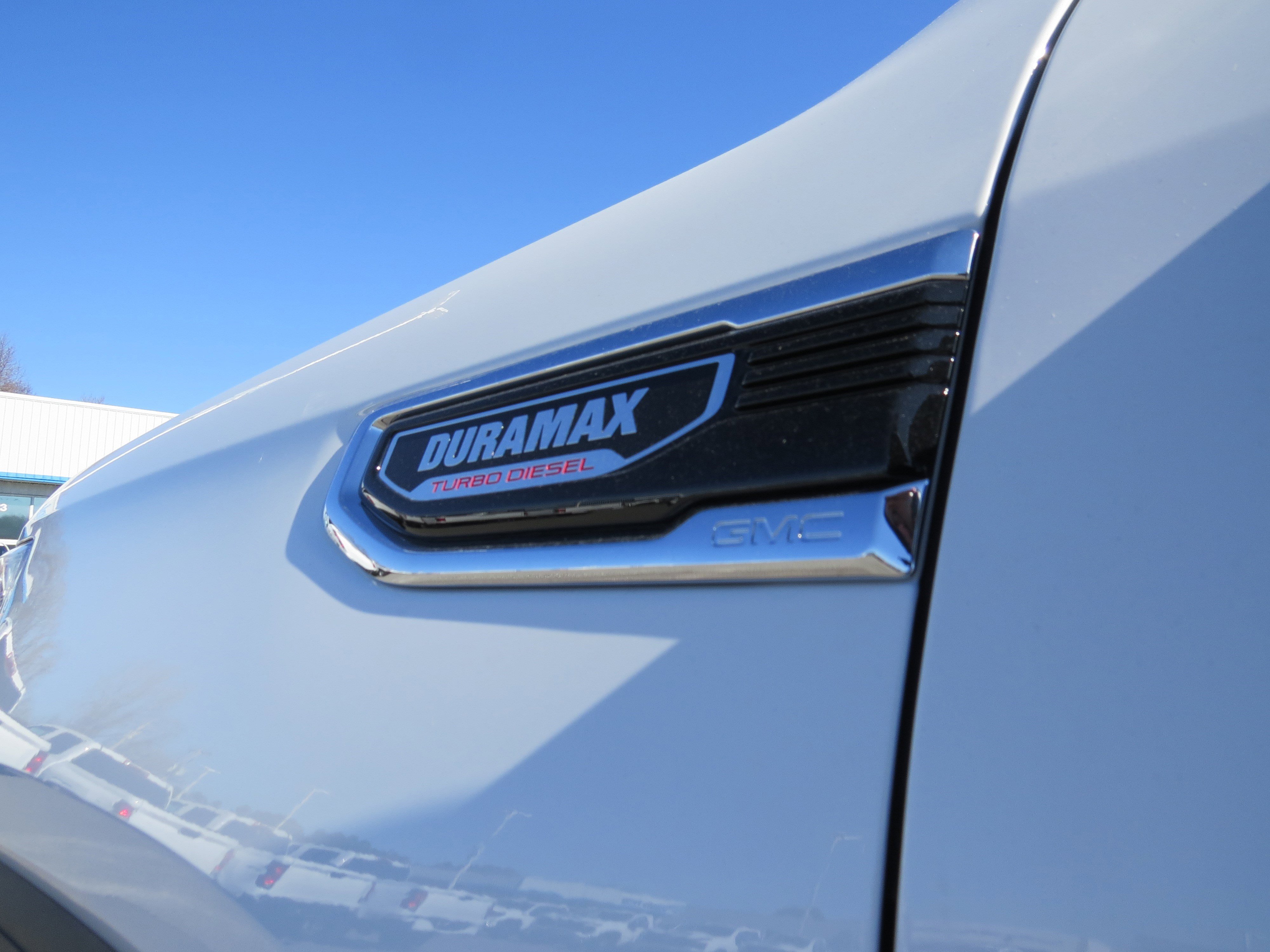 New 2026 GMC Sierra 1500 SLE w/ Preferred Package image 13