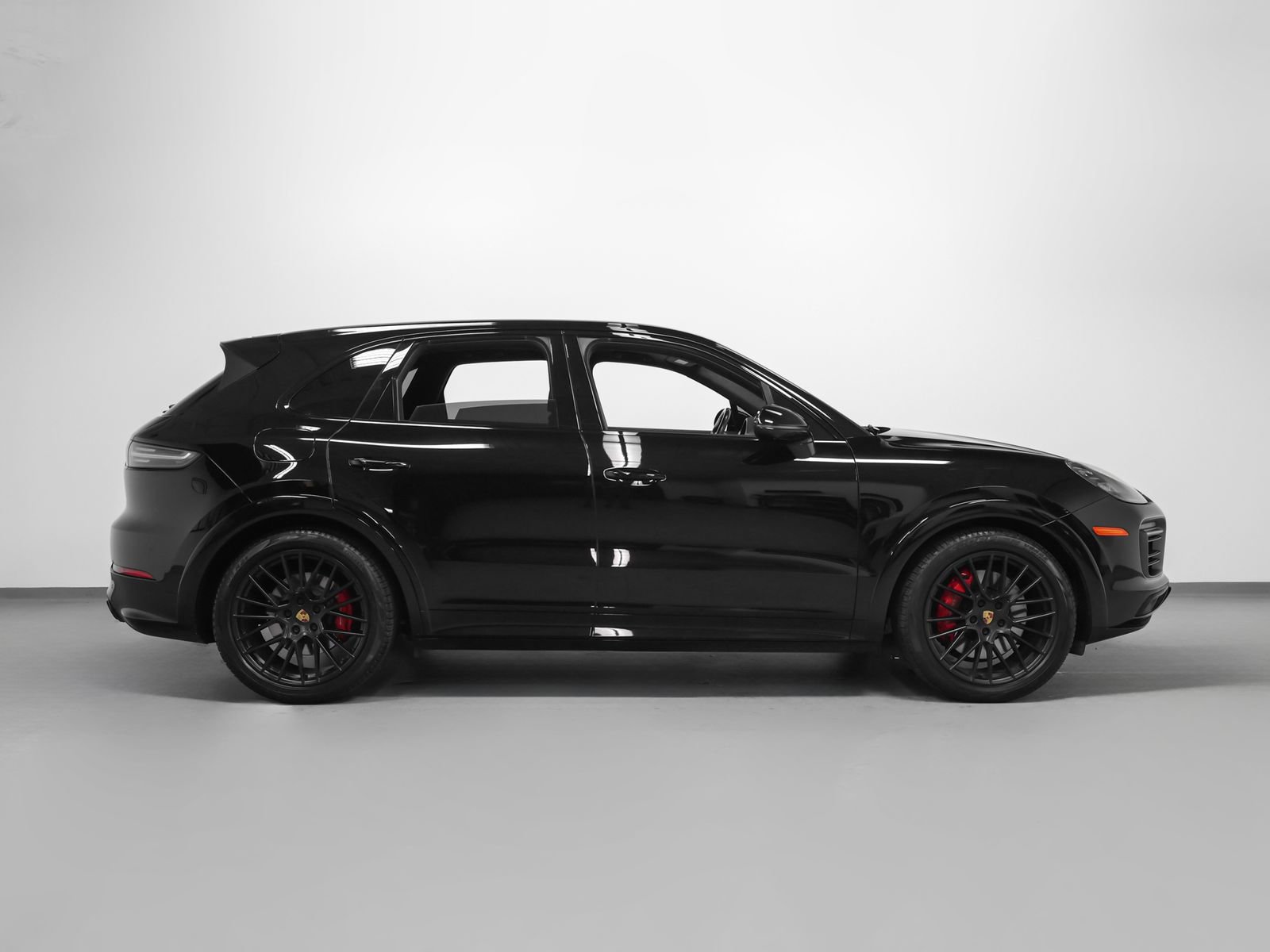 Certified 2021 Porsche Cayenne GTS AWD/4WD image 13