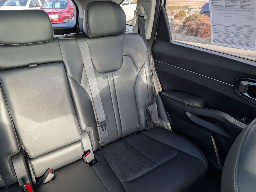Used 2025 Kia Sorento S w/ Panoramic Sunroof Package image 14
