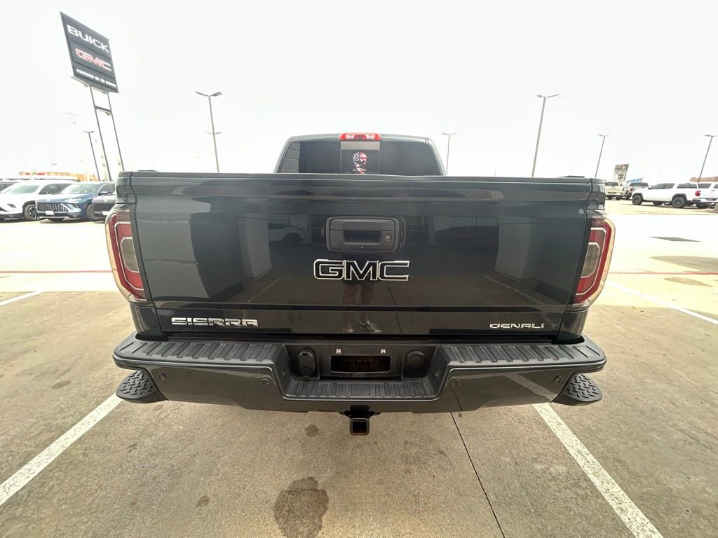Used 2018 GMC Sierra 1500 Denali w/ Denali Ultimate Package AWD/4WD image 3