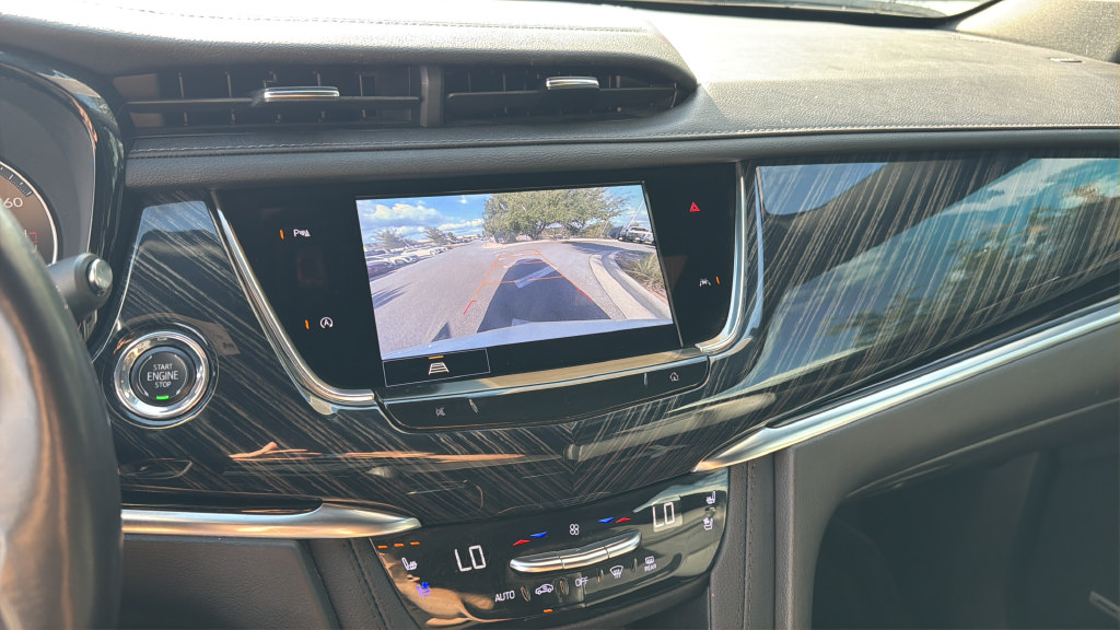 Certified 2024 Cadillac XT6 Premium Luxury FWD image 18