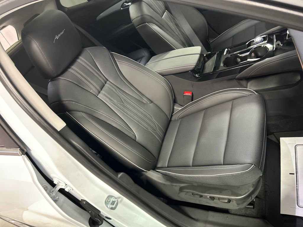 New 2026 Buick Envision Avenir image 23