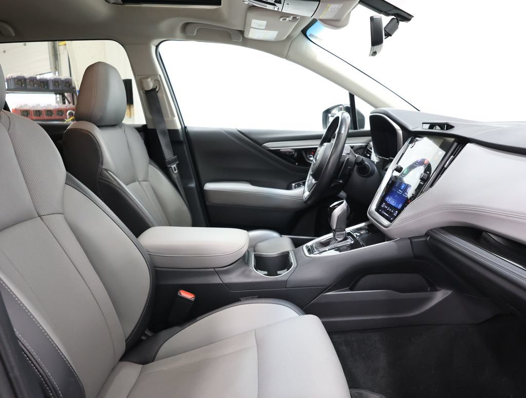 Used 2021 Subaru Outback Limited AWD/4WD image 21