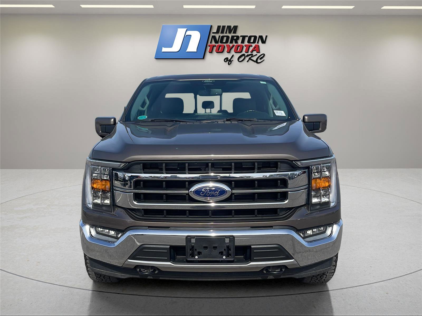 Used 2022 Ford F150 Lariat image 2