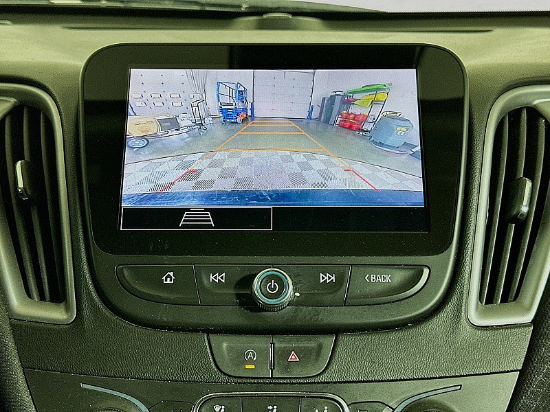 Used 2023 Chevrolet Malibu LT FWD image 15