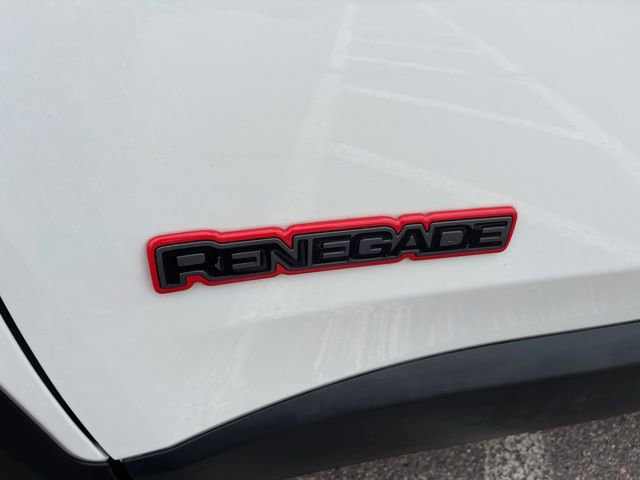 Used 2022 Jeep Renegade Trailhawk w/ Trailer Tow Group image 10