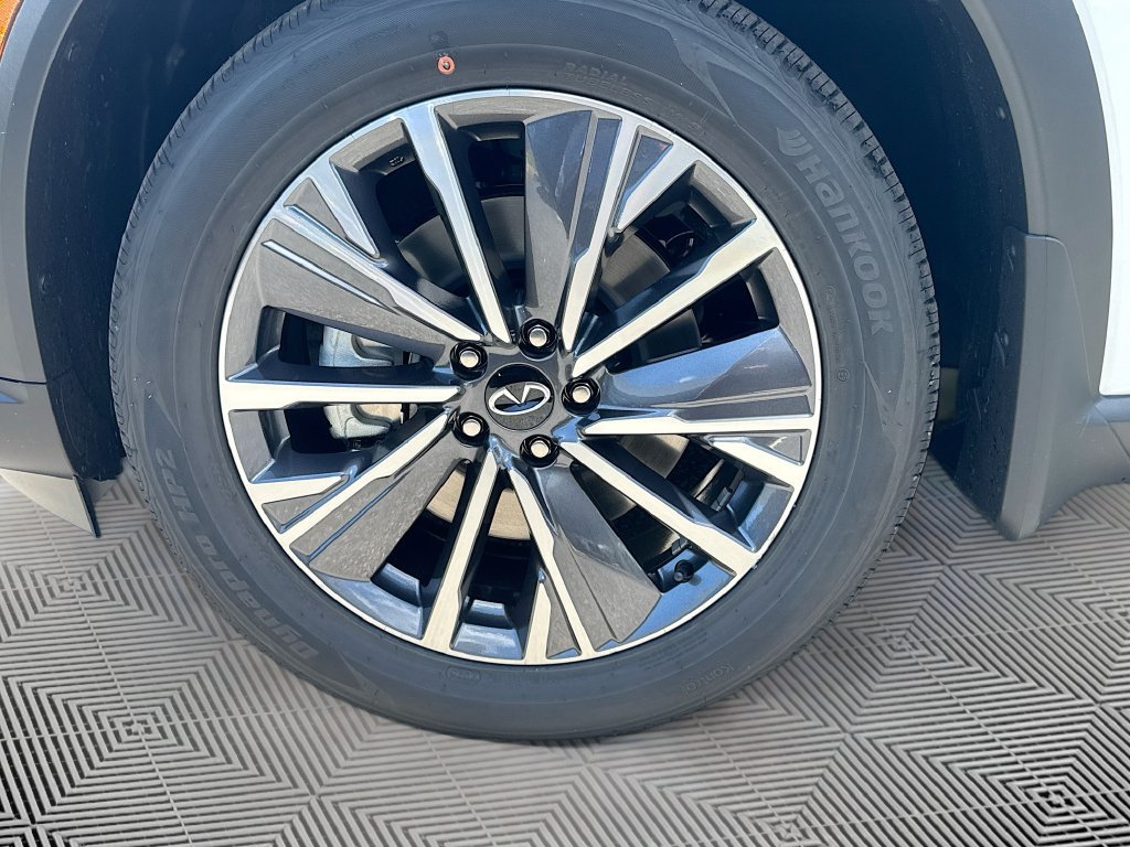 Used 2027 INFINITI QX60 Luxe w/ Cargo Package FWD image 35