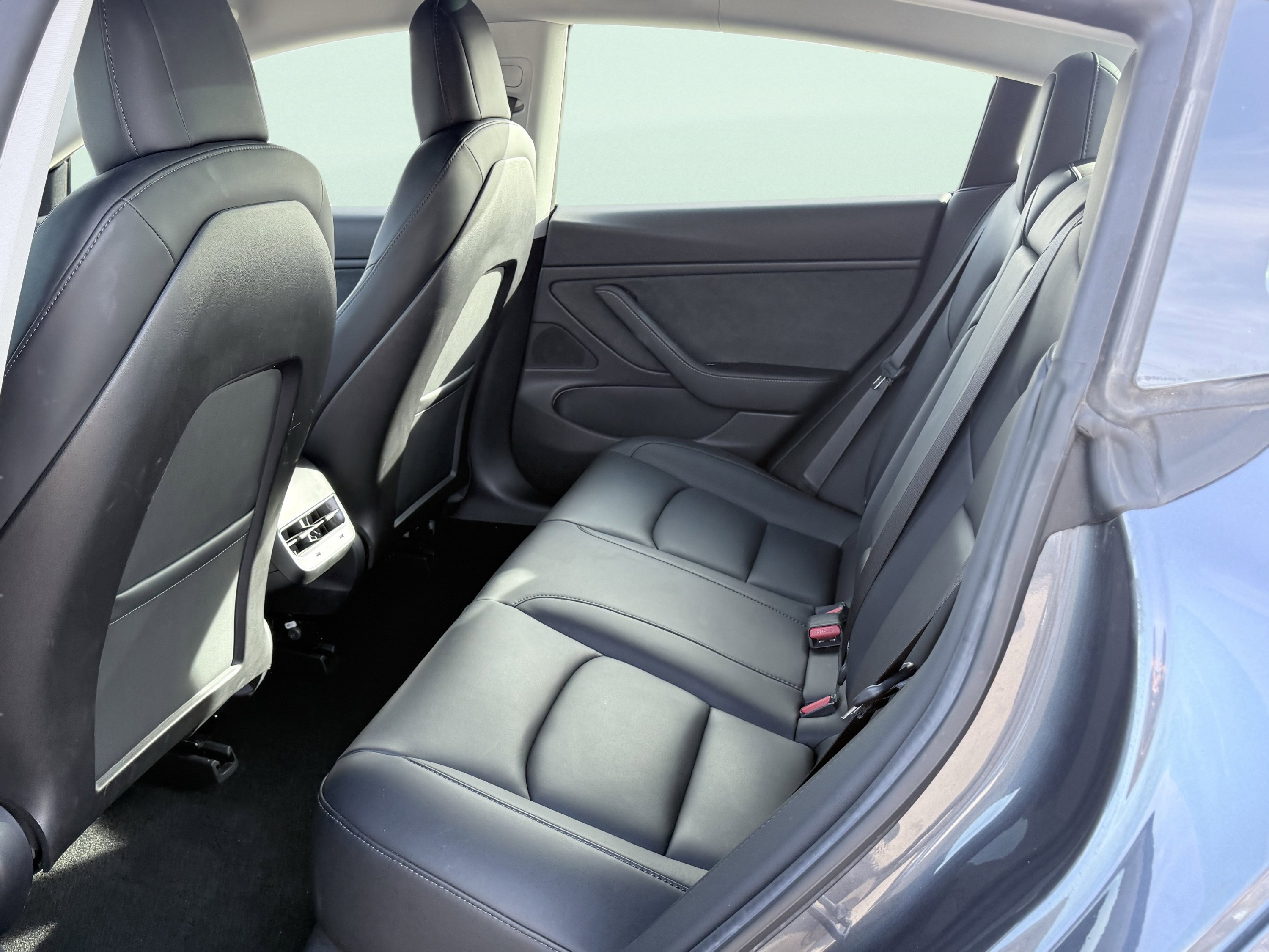 Used 2019 Tesla Model 3 Long Range image 27