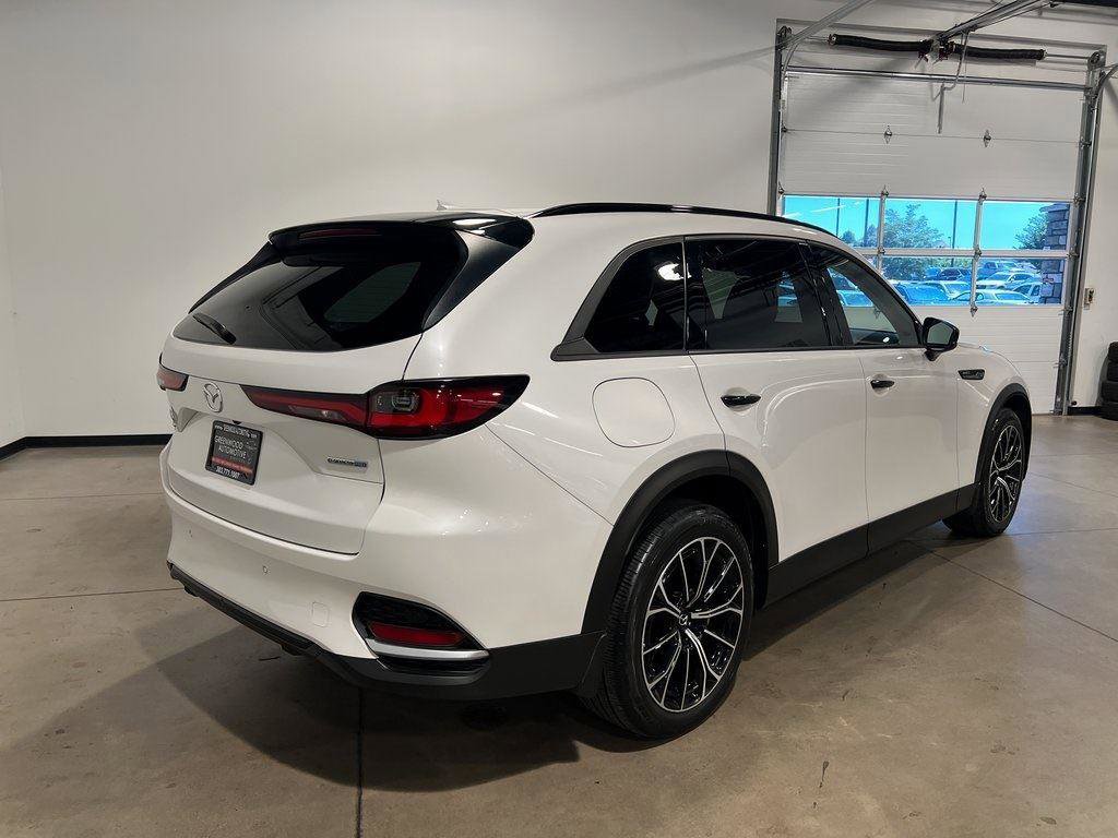 Used 2025 MAZDA CX-70 Plug-In Hybrid w/ Premium Pkg image 3