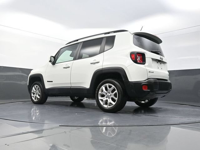 Used 2017 Jeep Renegade Latitude AWD/4WD image 35