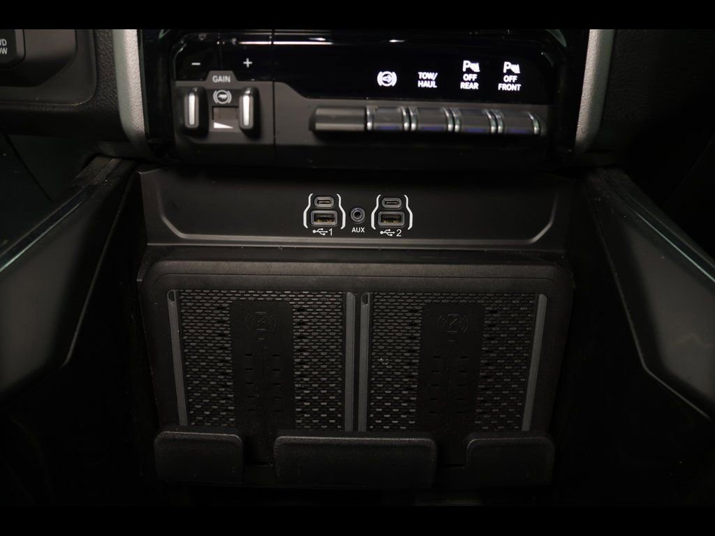 Used 2025 RAM 2500 Laramie w/ Night Edition image 24