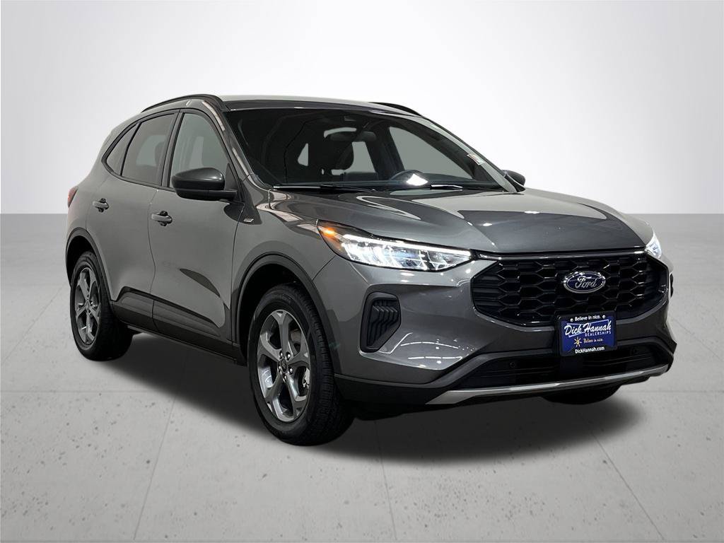 Certified 2025 Ford Escape ST-Line AWD/4WD image 9
