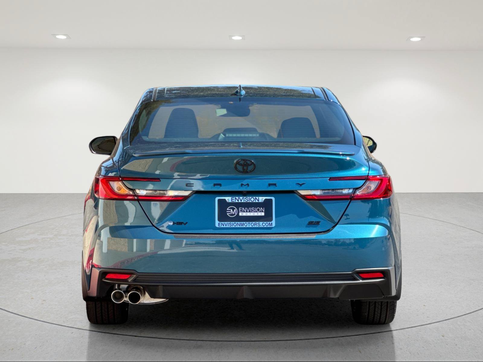 Used 2026 Toyota Camry SE w/ Multimedia Upgrade Package FWD image 5